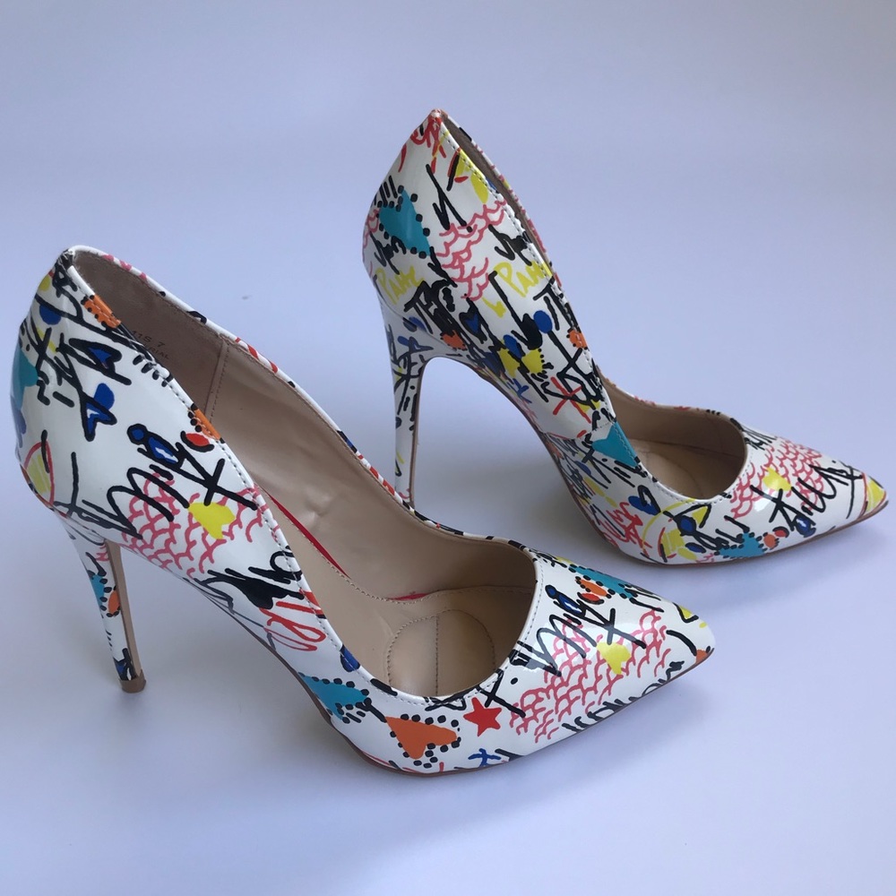 🎨ARTSY BRAND NEW HEELS🎨